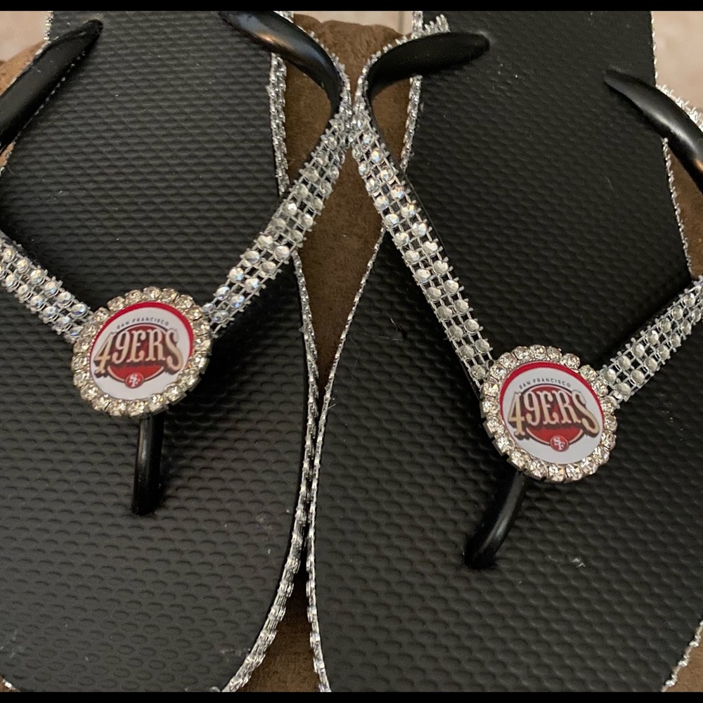 San Francisco 49ers sandals